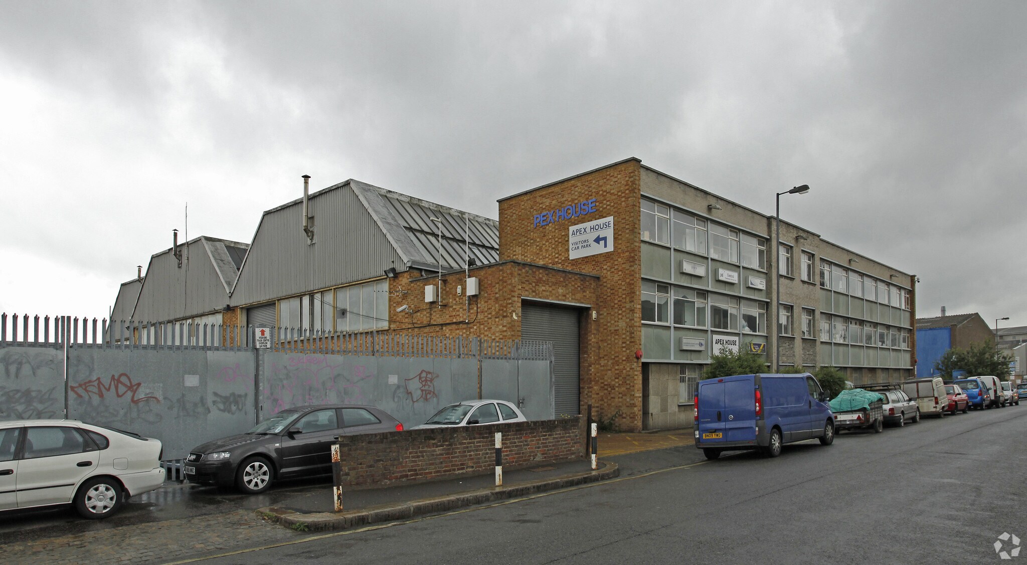 23-25 Hythe Rd, Londres à louer Photo principale- Image 1 de 15