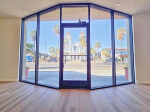 1396 E Santa Clara St, San Jose, CA à louer Photo intérieure- Image 2 de 6