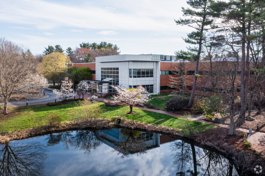 1414 Massachusetts Ave, Boxborough, MA à louer - Photo du bâtiment - Image 1 de 19