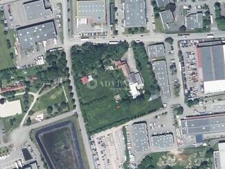 Plus de détails pour Local d'activités à louer