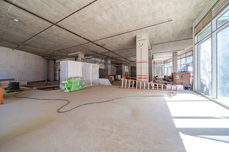 166 N Rollins Rd, Millbrae, CA for lease - Interior Photo - Image 2 of 38