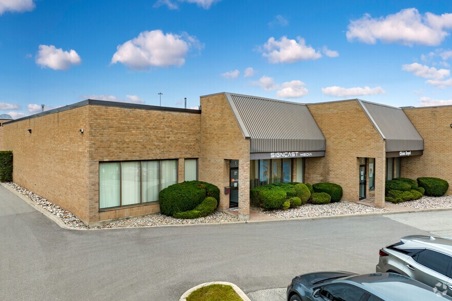 361 Steelcase Rd W, Markham, ON à louer - Photo du bâtiment - Image 2 de 4