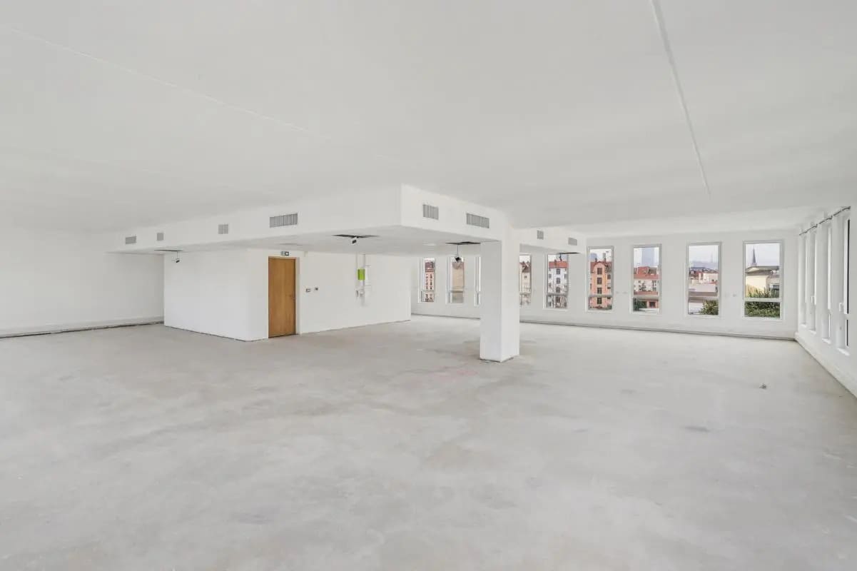 50 Cours De La République, Villeurbanne for sale Interior Photo- Image 1 of 7