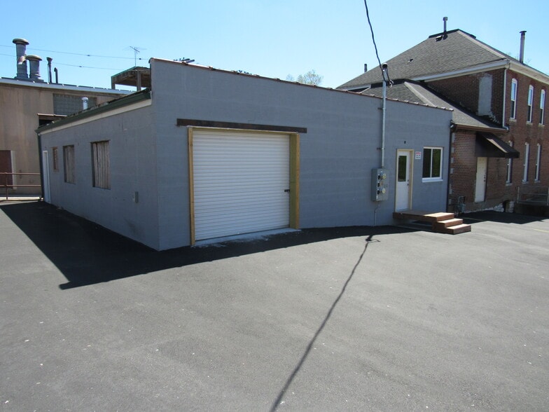 1850 E Broadway, Alton, IL for sale - Building Photo - Image 3 of 15