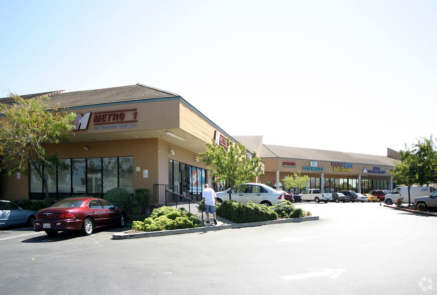 2711-2799 Lone Tree Way, Antioch, CA for lease - Building Photo - Image 3 of 29