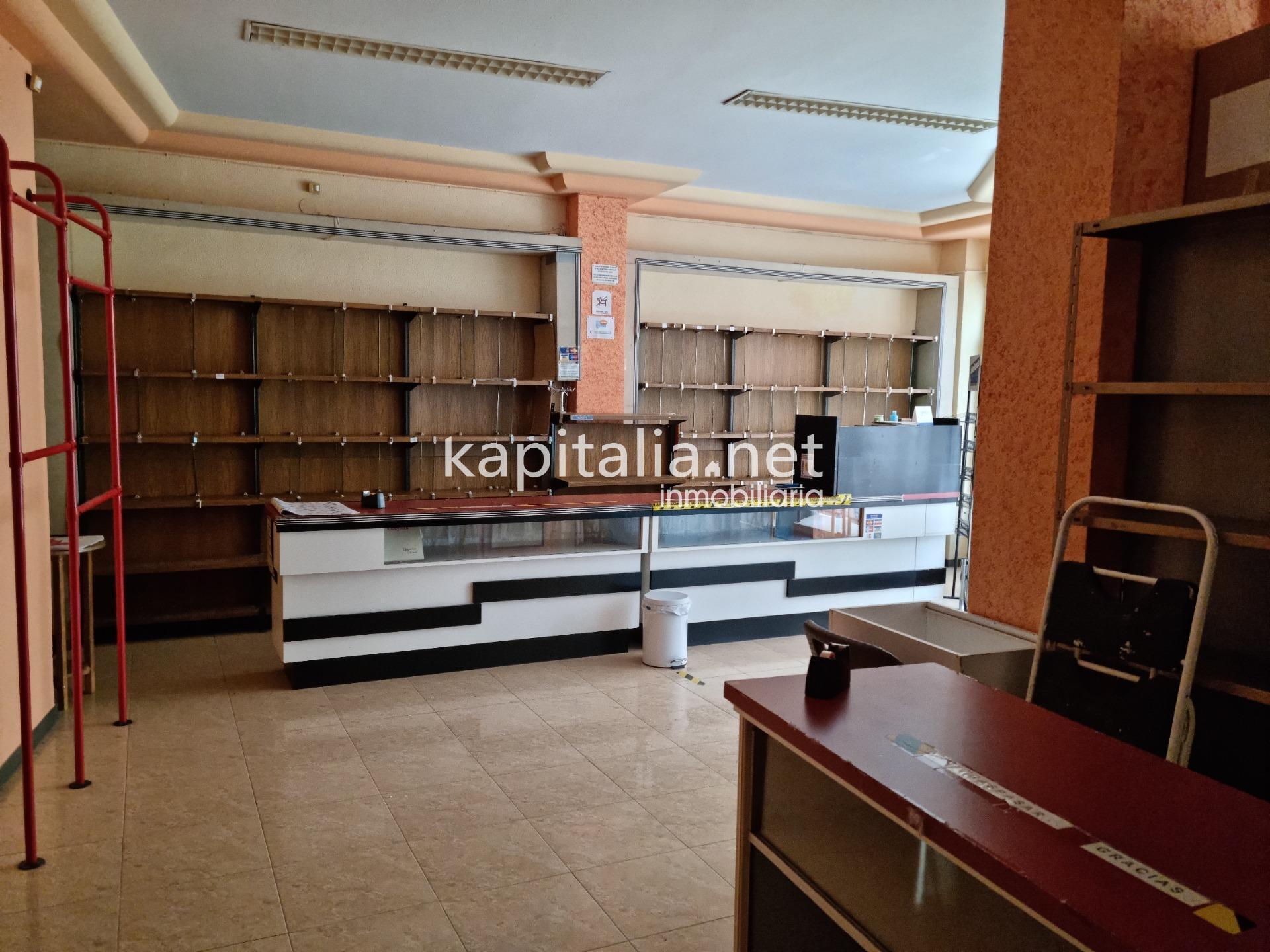 Retail in Ontinyent, Valencia for sale Primary Photo- Image 1 of 13