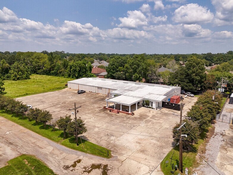 6308 Quinn Dr, Baton Rouge, LA à vendre - Photo du bâtiment - Image 3 de 14