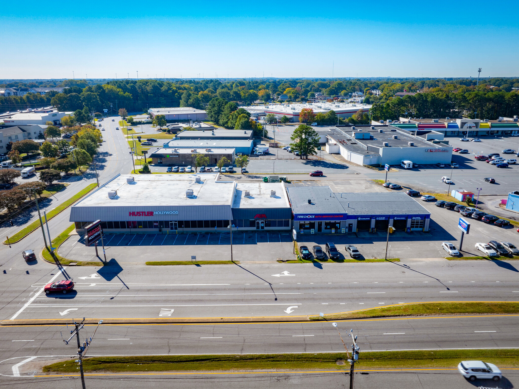 6029-6035 E Virginia Beach Blvd, Norfolk, VA for lease Primary Photo- Image 1 of 2