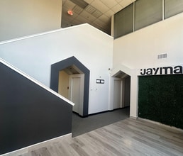 1625 W Crosby Rd, Carrollton, TX for lease Interior Photo- Image 2 of 10