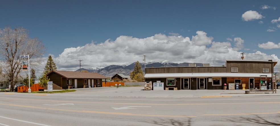 325 S Main St, Twin Bridges, MT for sale - Building Photo - Image 2 of 28