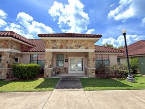4502 Riverstone Blvd, Missouri City, TX à louer Photo du bâtiment- Image 1 de 8