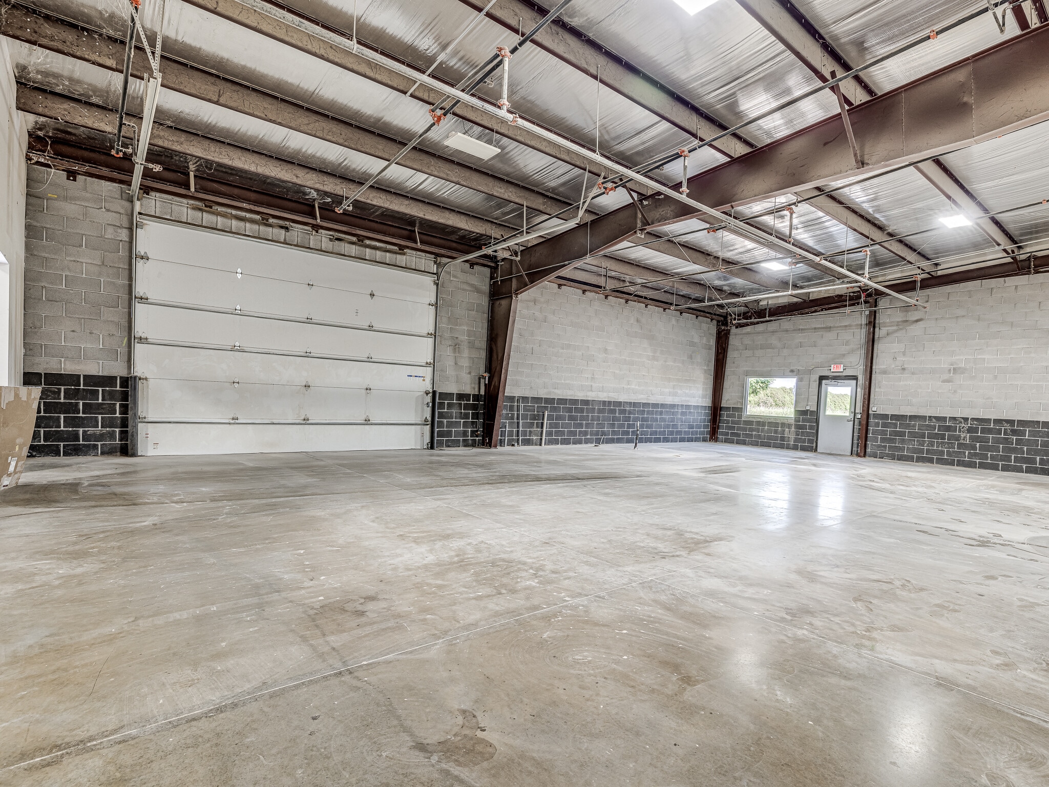 7308 NW 164th St, Edmond, OK for lease Interior Photo- Image 1 of 6