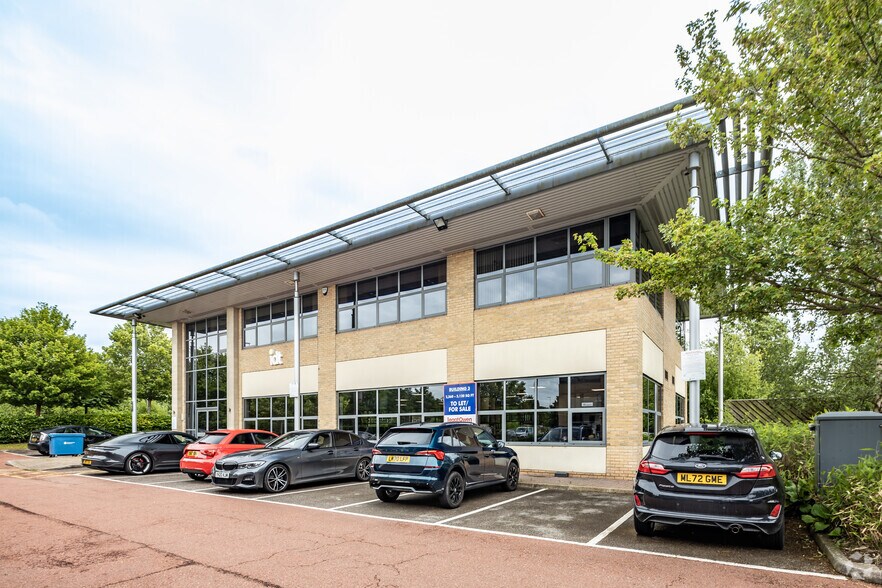 Olympic Way, Warrington à louer - Photo du bâtiment - Image 2 de 2