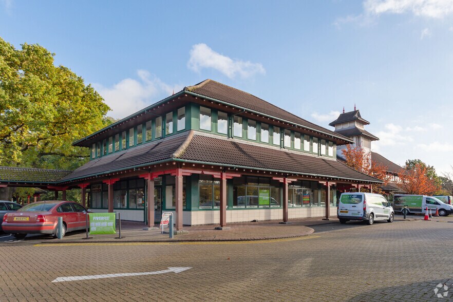 4200-4520 Solihull Pky, Birmingham à louer - Photo du bâtiment - Image 2 de 13