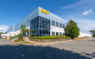 Plus de détails pour 530 John Hancock Rd, Taunton, MA - Industriel à louer