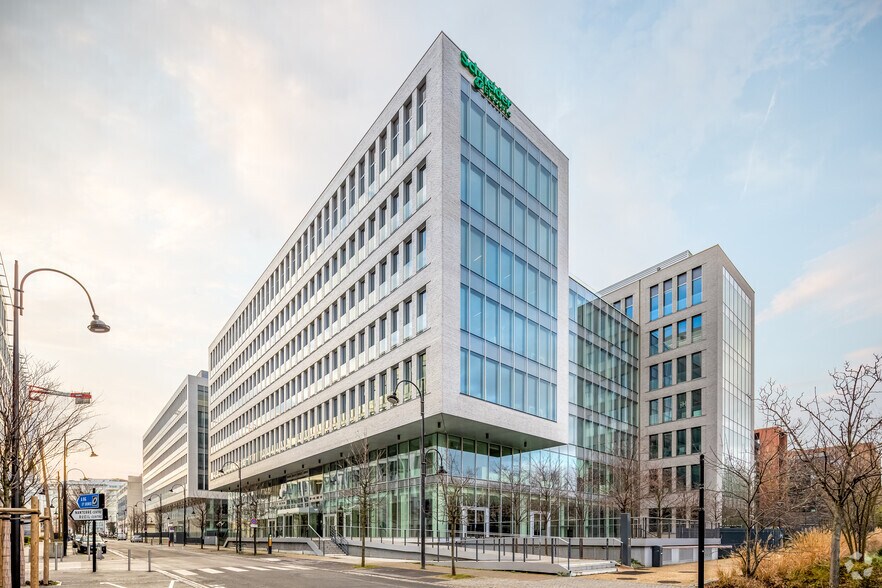 Bureau dans Rueil-Malmaison à louer - Photo principale - Image 1 de 12