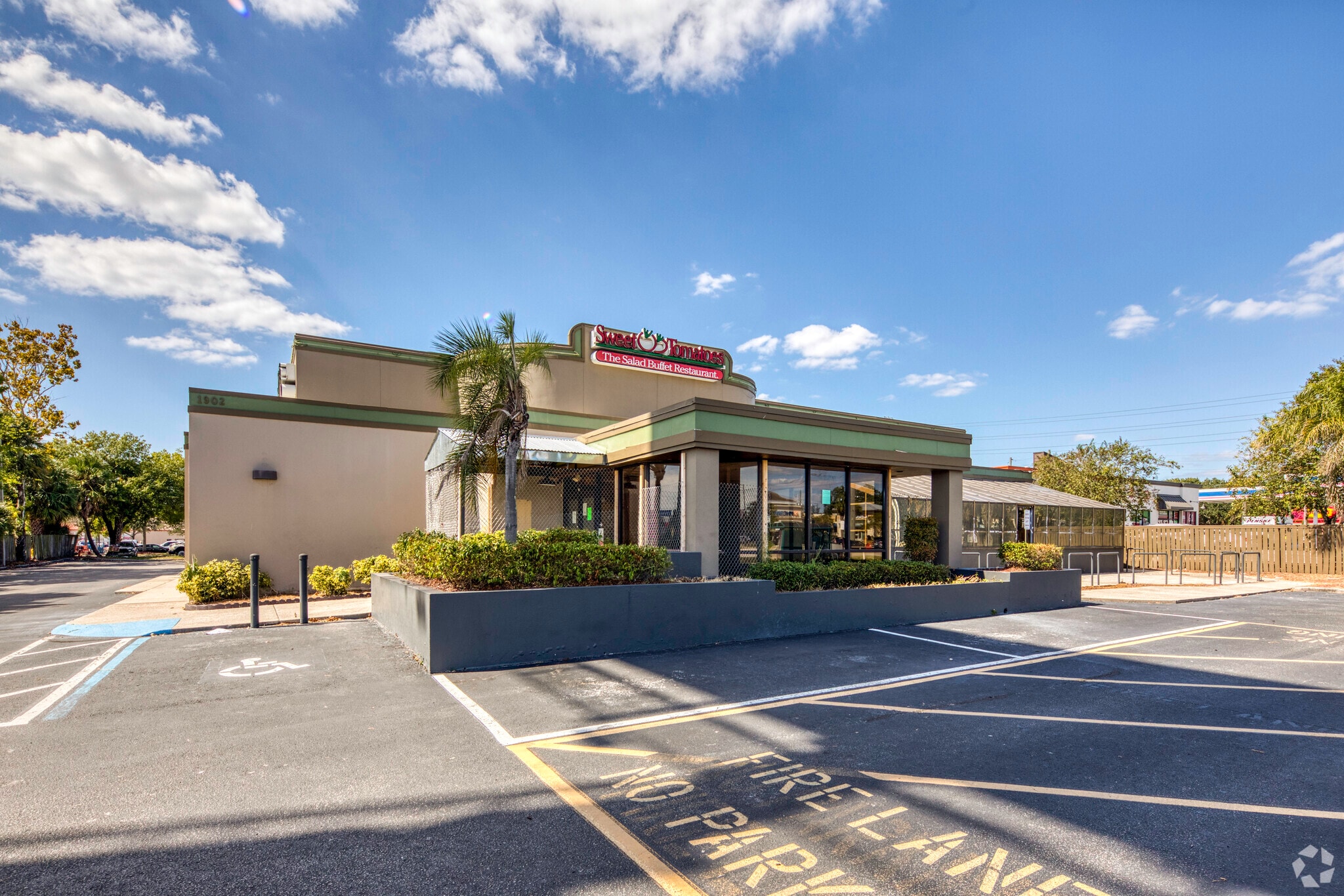 1902 N Dale Mabry Hwy, Tampa, FL for lease Primary Photo- Image 1 of 27