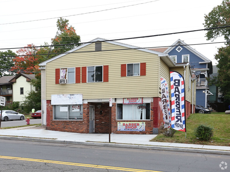 235 Hanover St, Meriden, CT à vendre - Photo du bâtiment - Image 1 de 1