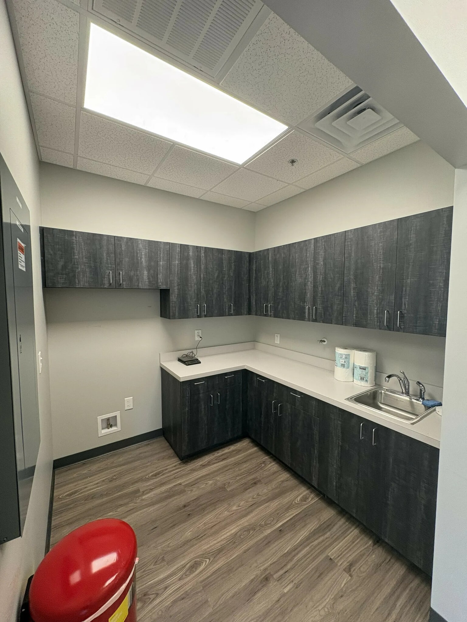1480 Chapel Ridge Rd, Apex, NC for lease Interior Photo- Image 1 of 6