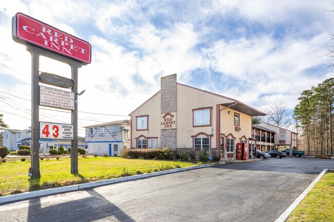 Plus de détails pour 206 E White Horse Pike, Galloway, NJ - Services hôteliers à vendre