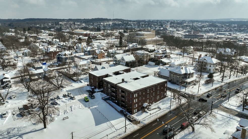5 E Wallace Ave, New Castle, PA for sale - Primary Photo - Image 1 of 8