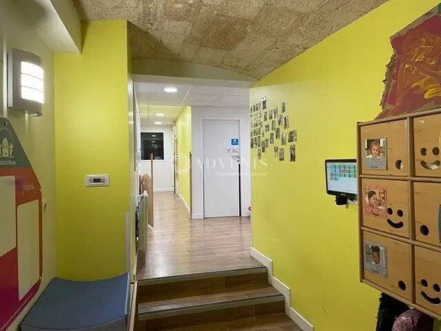 Retail in Bordeaux for sale - Interior Photo - Image 3 of 11