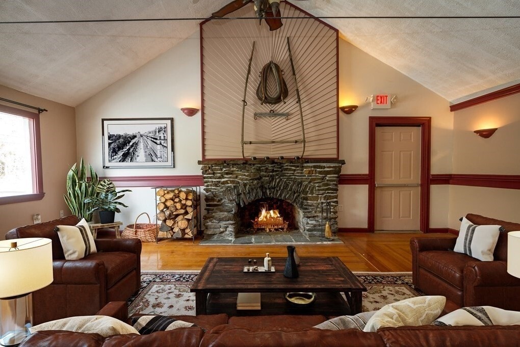 87 Winthrop St, Rehoboth, MA for sale Primary Photo- Image 1 of 40