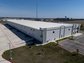 1600 E McCarty Ln, San Marcos, TX for lease Building Photo- Image 2 of 10