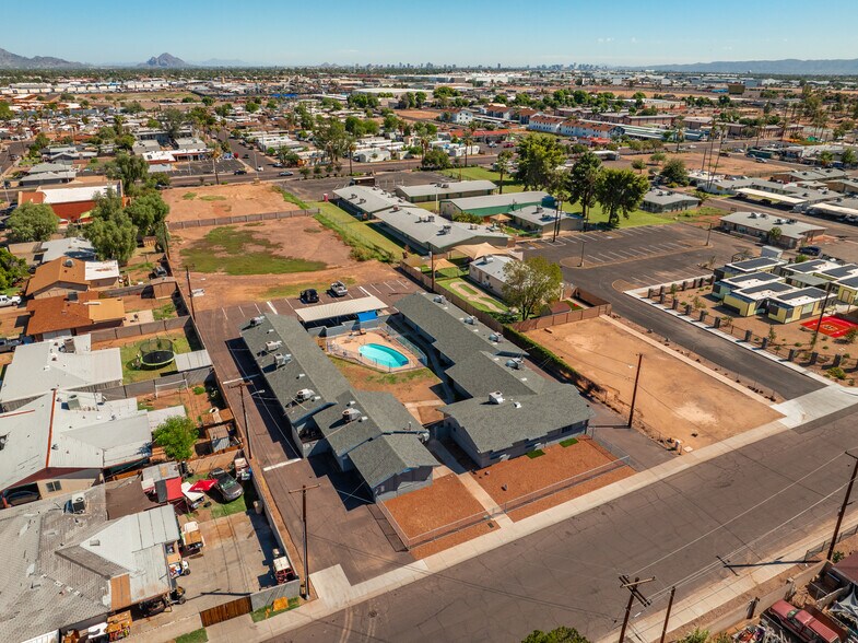 6235 N 60th Ave, Glendale, AZ à vendre - Photo du bâtiment - Image 3 de 15