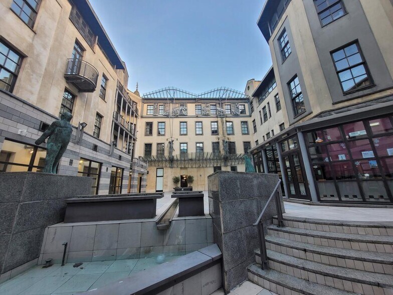 168 Ingram St, Glasgow à vendre - Photo du bâtiment - Image 1 de 3