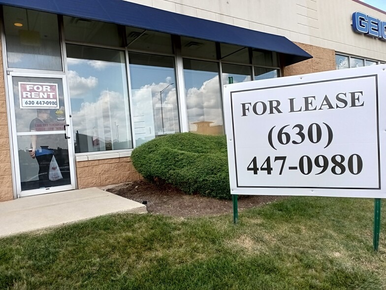4412 E New York St, Aurora, IL for lease - Building Photo - Image 1 of 5