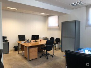 Calle Ángel Hernández, 21, Madrid, Madrid for lease Interior Photo- Image 2 of 14