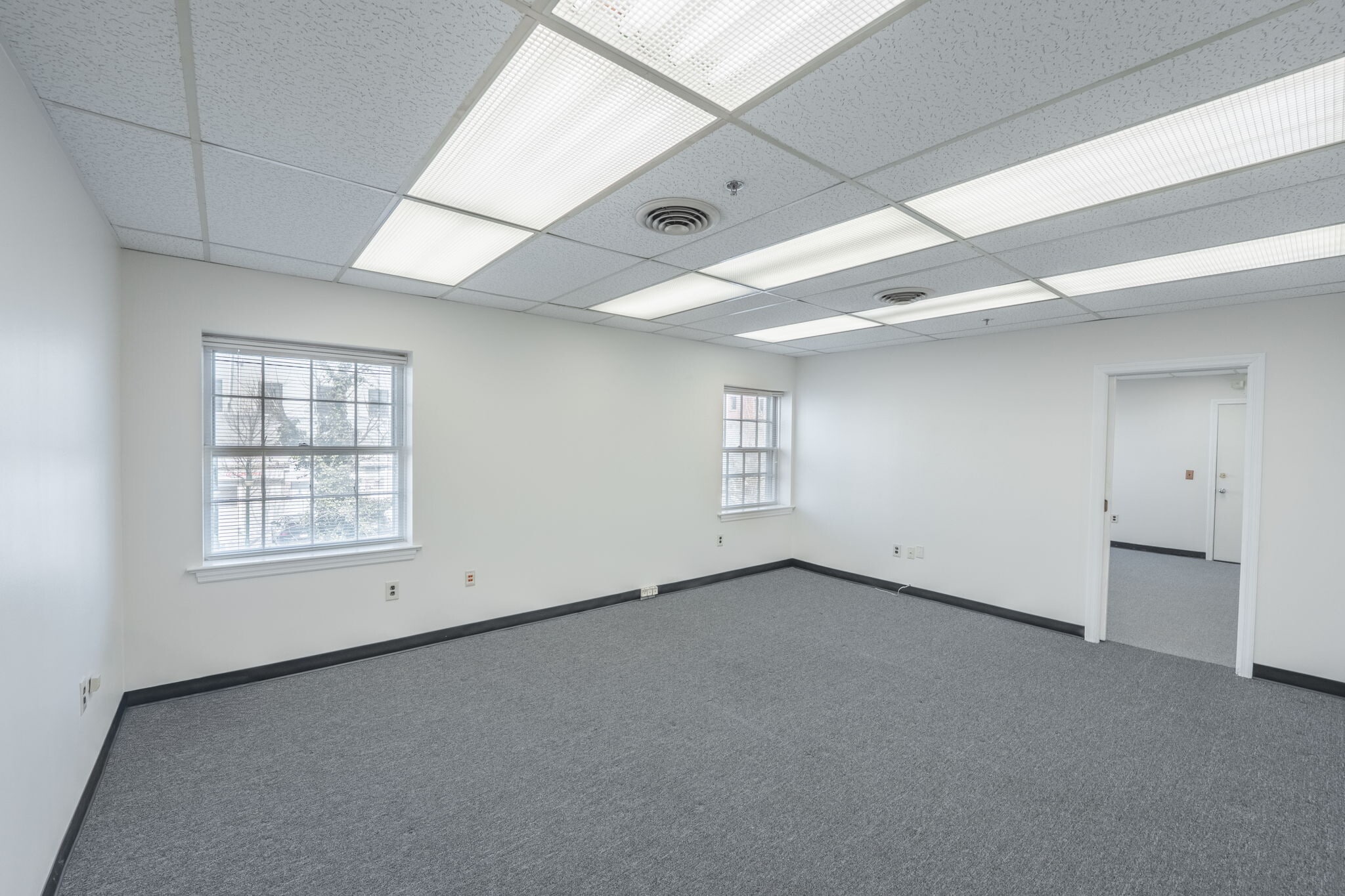 18 Bank St, Summit, NJ for lease Interior Photo- Image 1 of 6