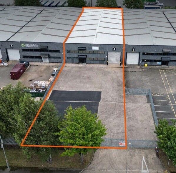 Osyth Clos, Northampton for lease - Primary Photo - Image 1 of 6