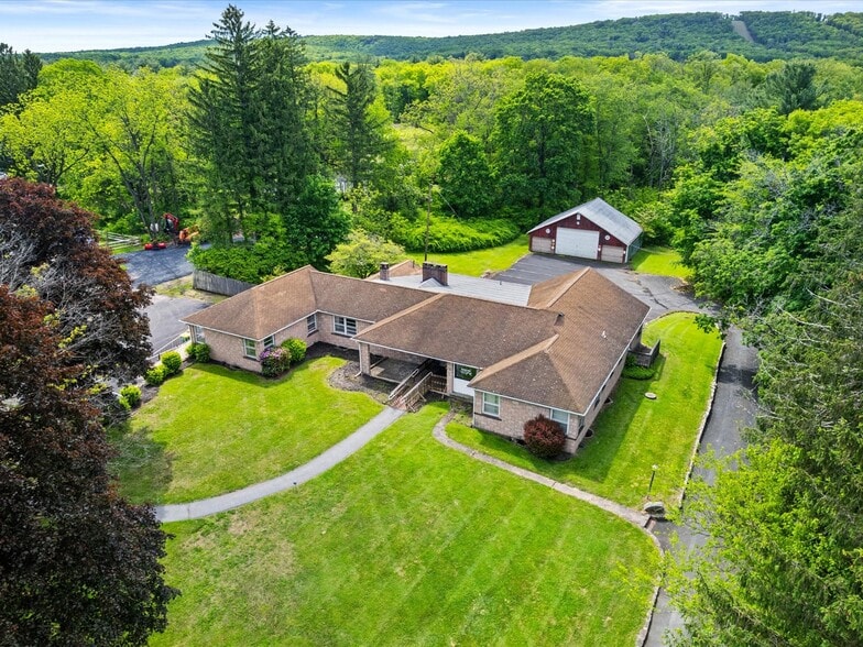 1830 Route 209, Brodheadsville, PA for sale - Primary Photo - Image 1 of 50