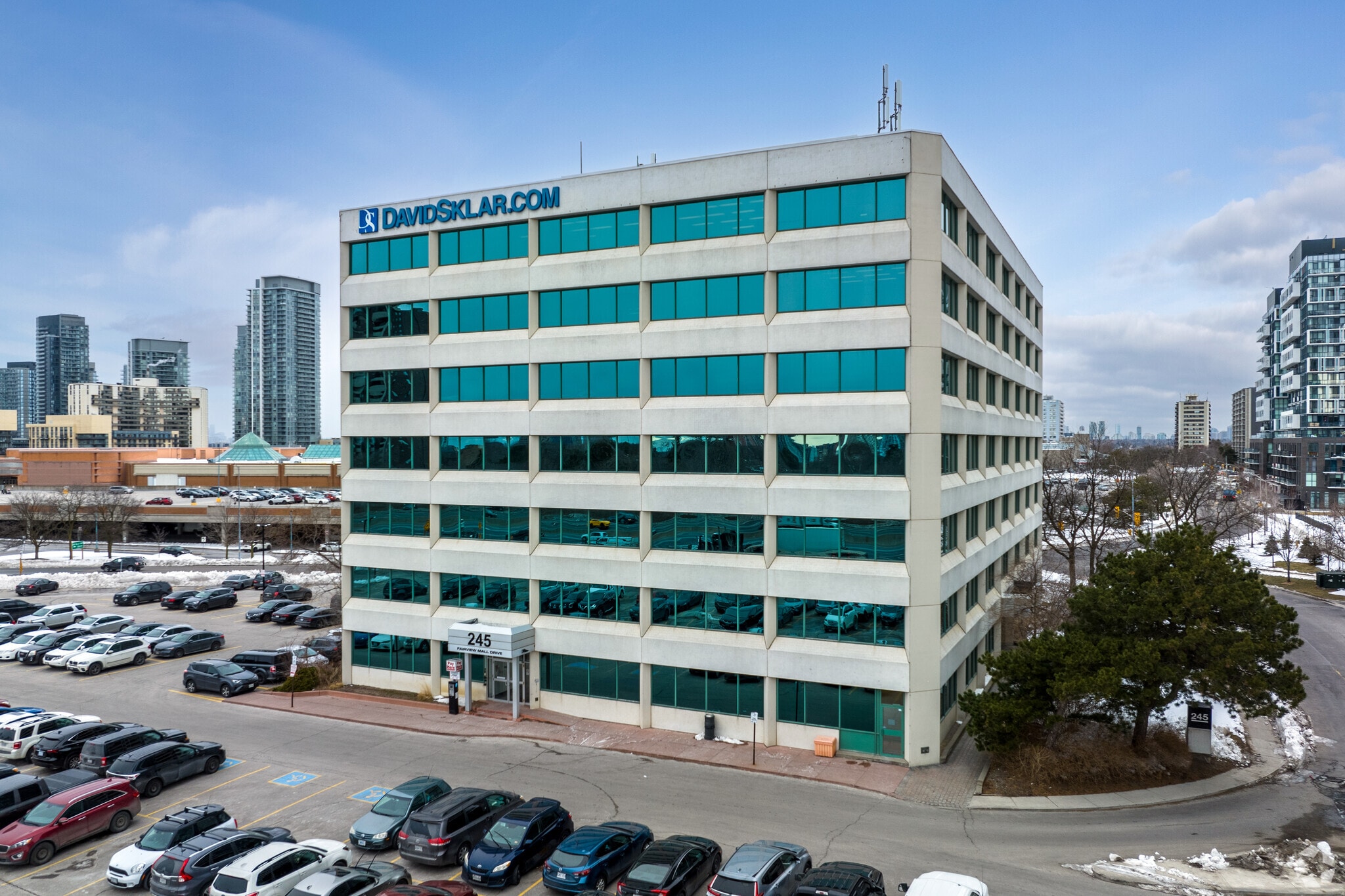 245 Fairview Mall Dr, Toronto, ON for lease Primary Photo- Image 1 of 10