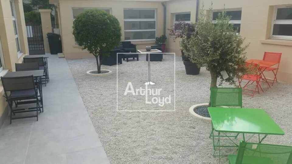 Bureau dans Melun à vendre - Photo du bâtiment - Image 3 de 6