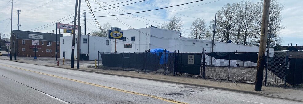 19003 Saint Clair Ave, Euclid, OH for sale - Building Photo - Image 2 of 17