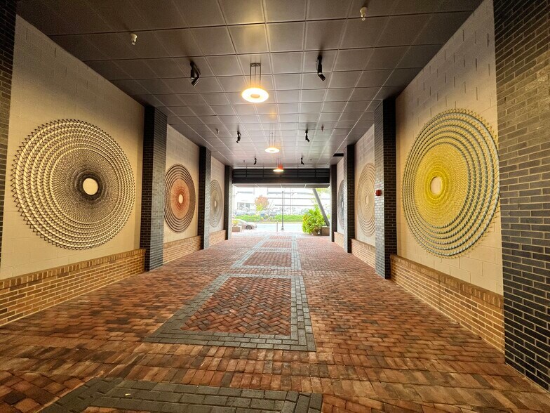 5555 Cardinal Pl, Alexandria, VA à louer - Photo intérieure - Image 2 de 5