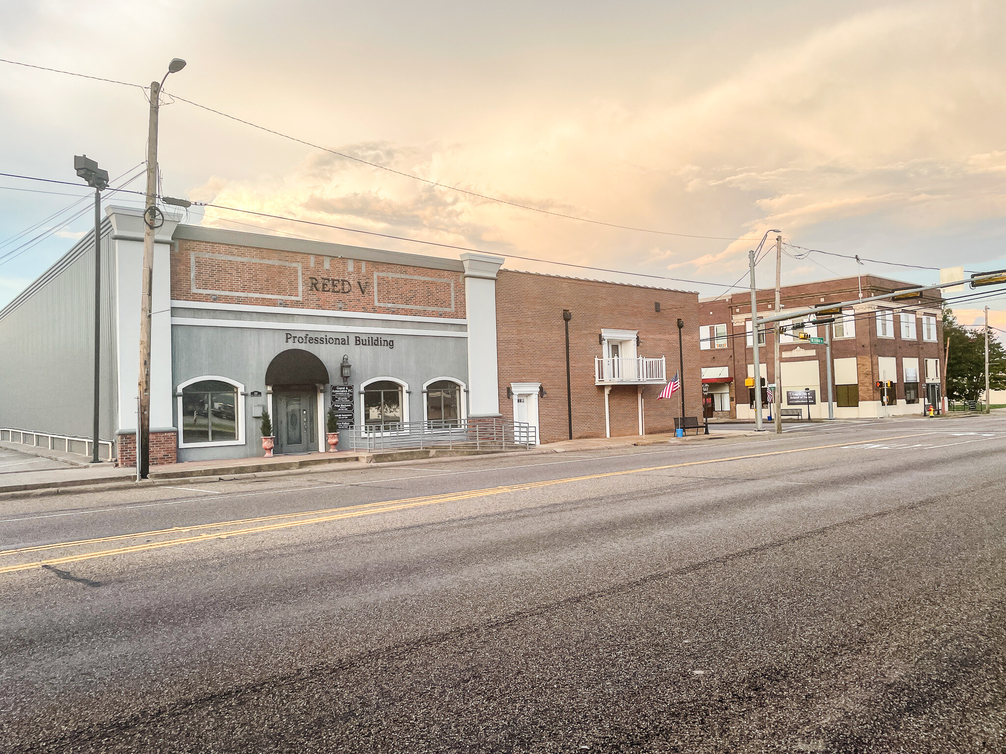 108 W Front St, De Kalb, TX for sale Building Photo- Image 1 of 55