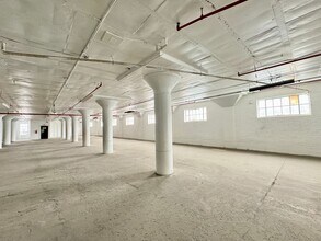 441 E Market St, York, PA for lease Interior Photo- Image 2 of 4