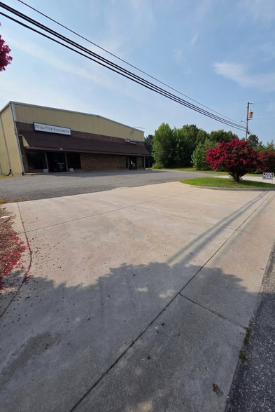 1644 Tappahannock Blvd, Tappahannock, VA for lease - Building Photo - Image 2 of 7