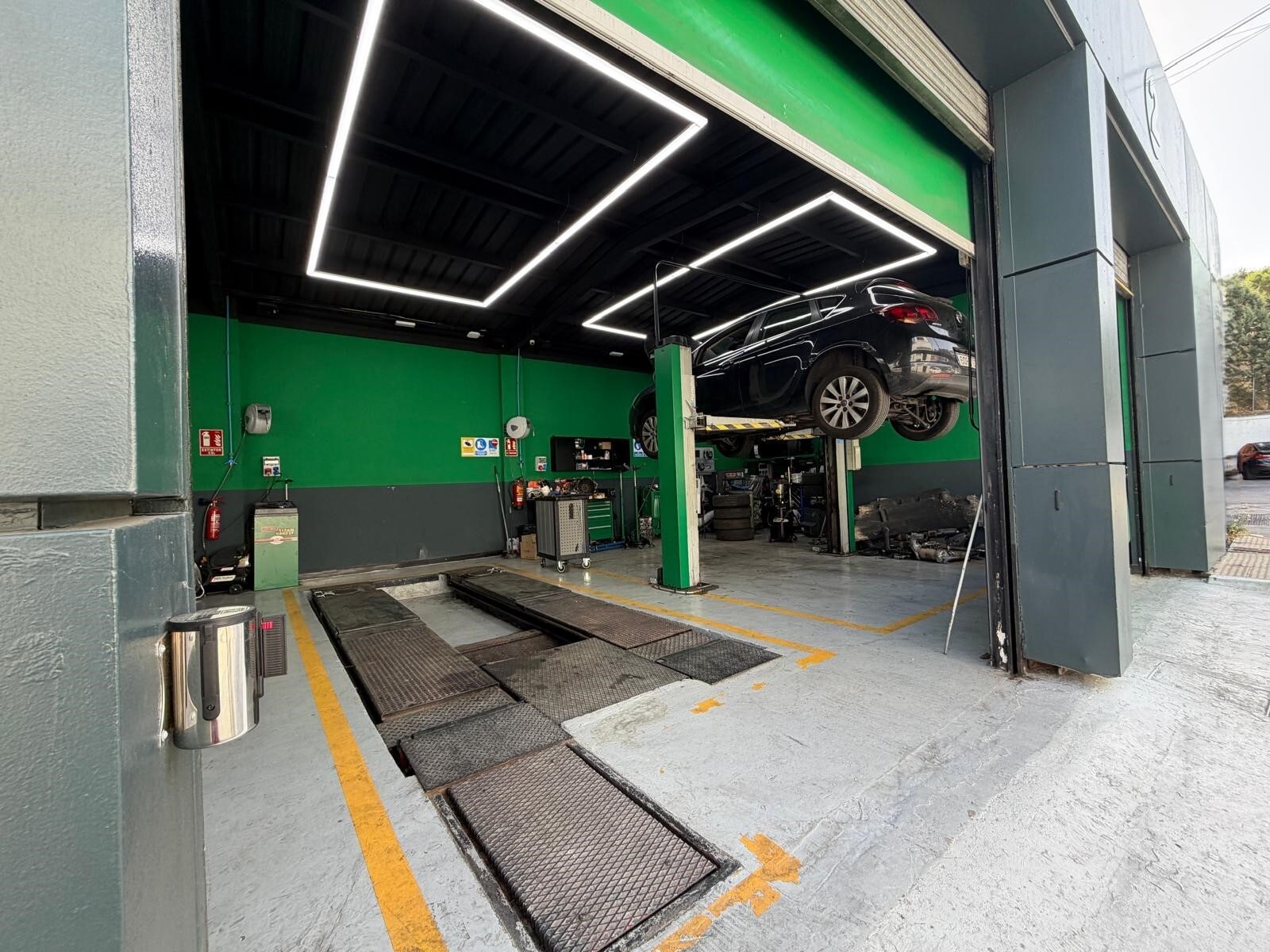 Retail in Fuenlabrada, Madrid for lease Interior Photo- Image 1 of 14