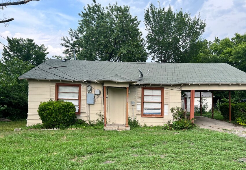 808 N Goliad St, Rockwall, TX for sale - Building Photo - Image 2 of 11