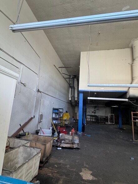200-206 E 2nd Ave, San Mateo, CA à louer - Photo du bâtiment - Image 3 de 10