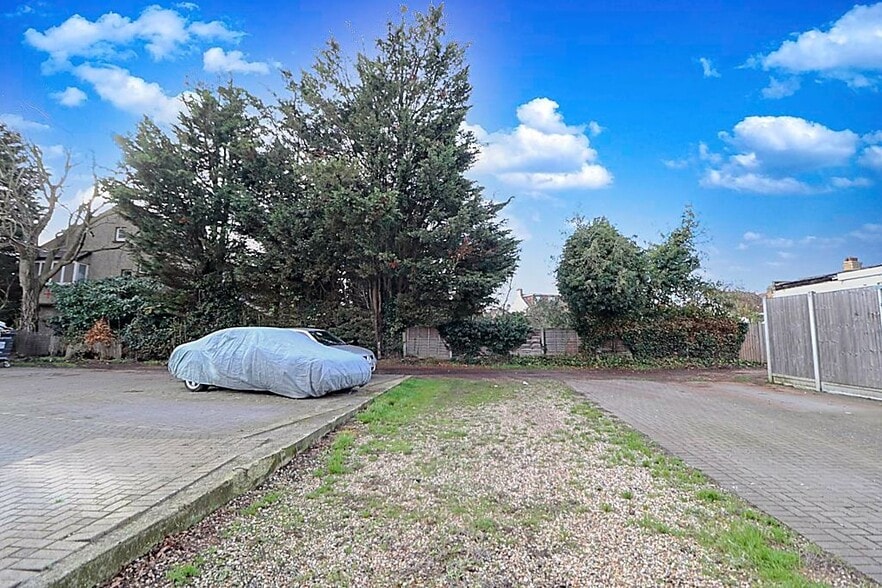 78 High St, Benfleet for sale - Building Photo - Image 2 of 22