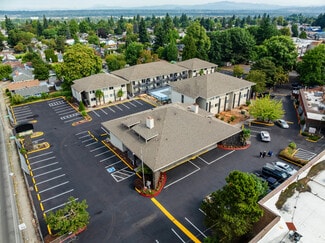 More details for 8247 NE Sandy Blvd, Portland, OR - Hospitality for Sale