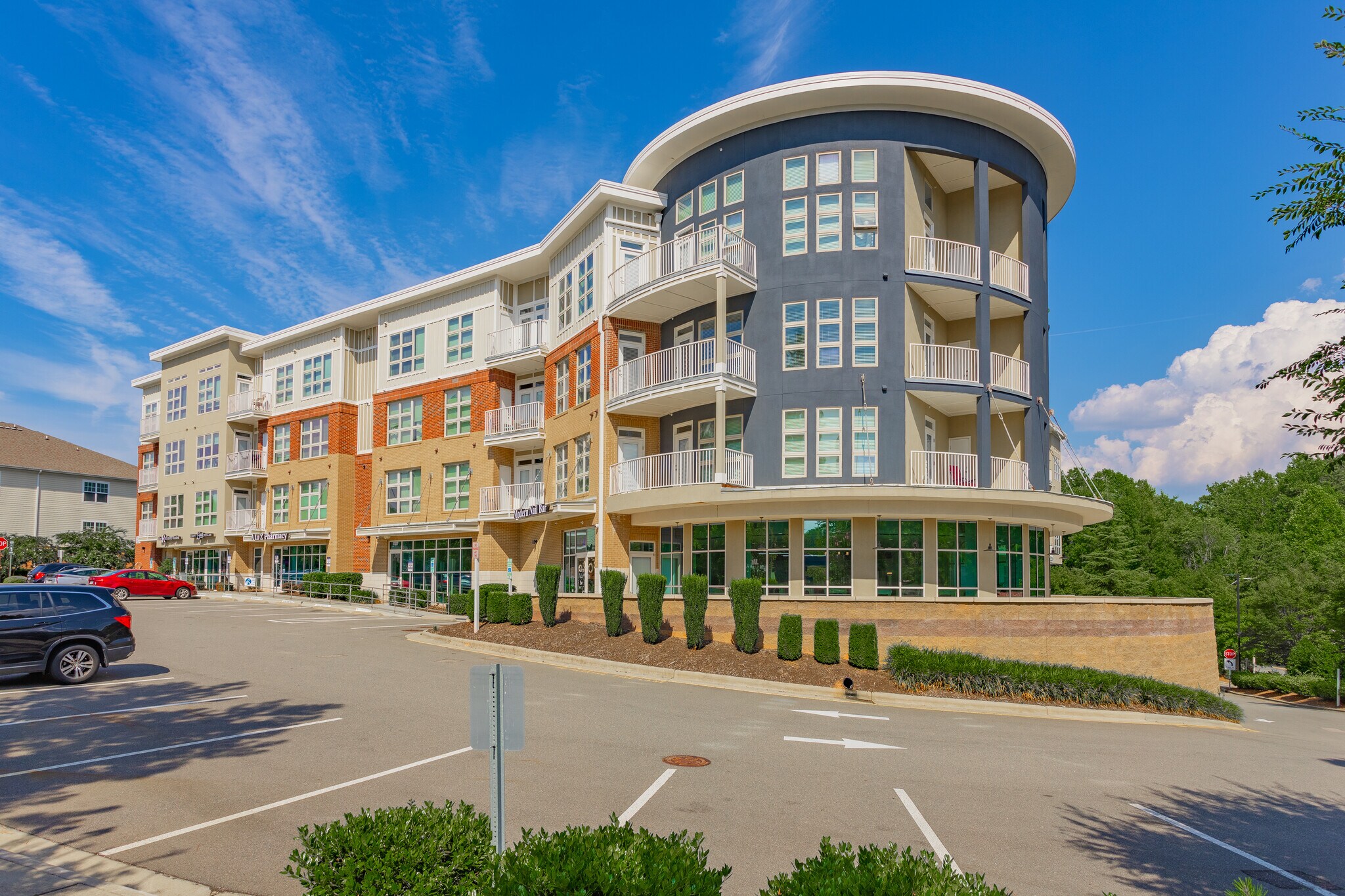 1347 Old Apex Rd, Cary, NC à louer Photo du bâtiment- Image 1 de 8