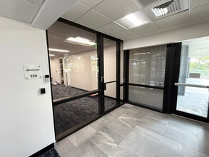515 N Flagler Dr, West Palm Beach, FL for lease Interior Photo- Image 1 of 15