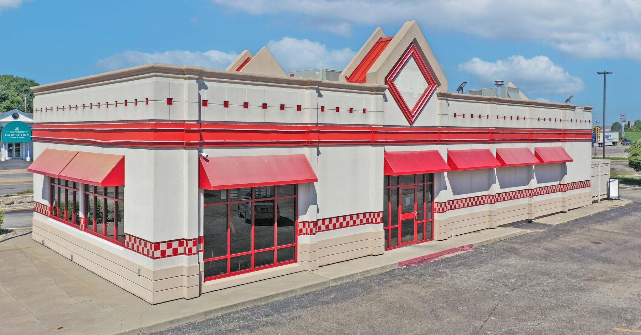 1502 N Prospect Ave, Champaign, IL for lease Building Photo- Image 1 of 3